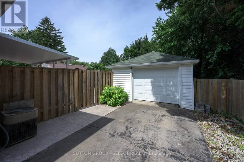 1852 Avalon Street, London East, photo 2