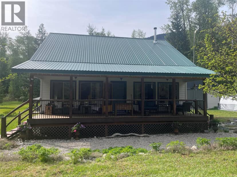 153 WILDWOOD Road, Summit Lake