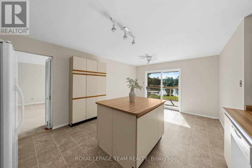 6591 Marina Drive — photo 12 of 40