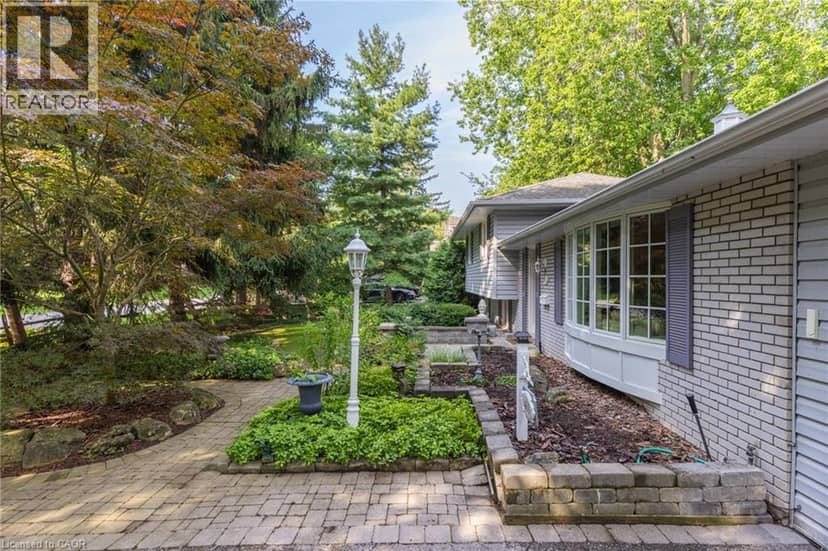 401 CAIRNCROFT Road — photo 30 of 33