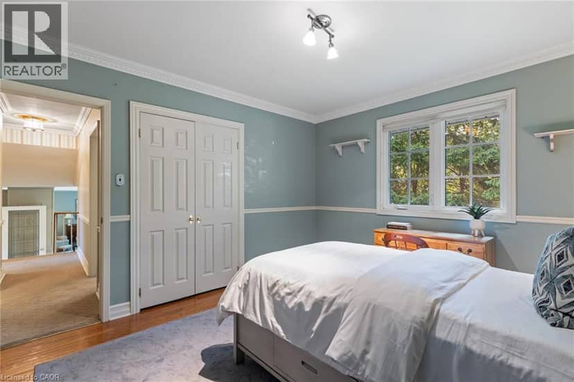401 CAIRNCROFT Road — photo 17 of 33
