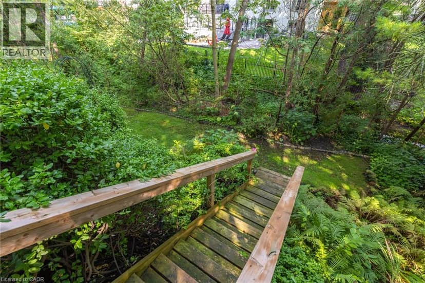 401 CAIRNCROFT Road — photo 28 of 33
