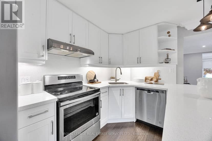 37 Johnston Avenue — photo 15 of 40