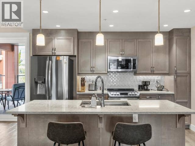 201-38 Waterfront Place, Whitehorse, photo 3