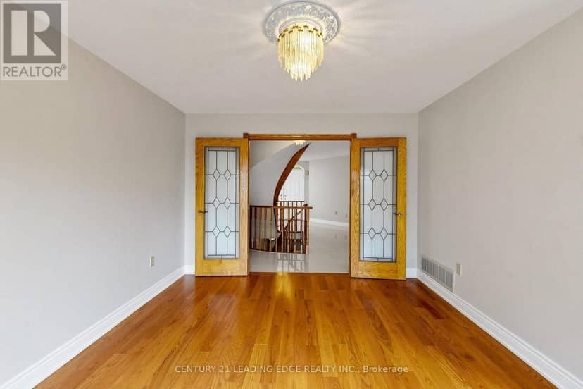 92 Erickson Drive, Whitby, photo 4