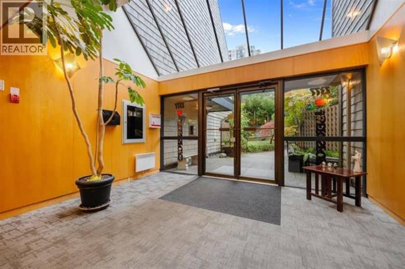 319 7377 SALISBURY AVENUE, Burnaby