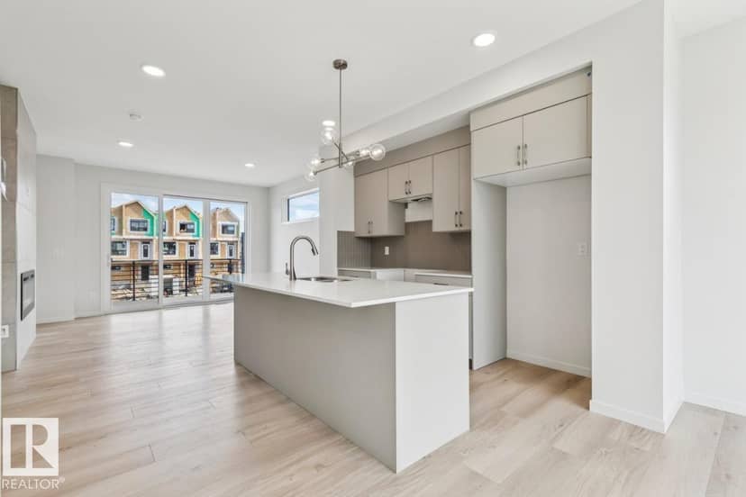118 Westwind DR — photo 12 of 29