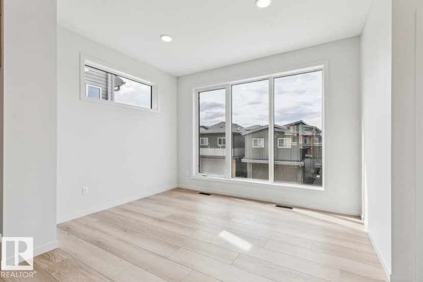 118 Westwind DR — photo 13 of 29