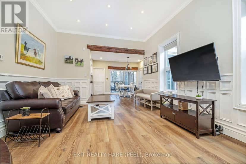 31 Brock Street — photo 15 of 40