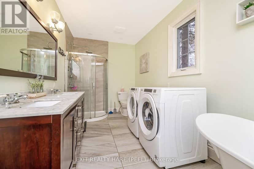 31 Brock Street — photo 19 of 40