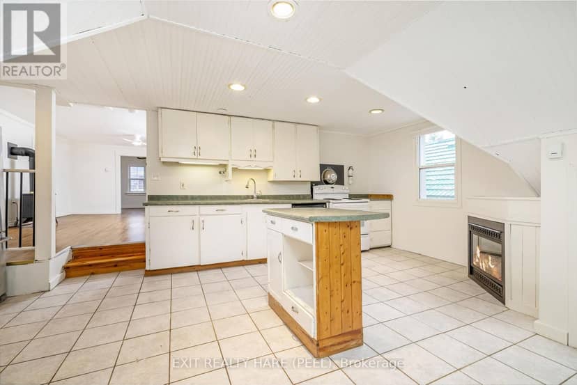 31 Brock Street — photo 39 of 40