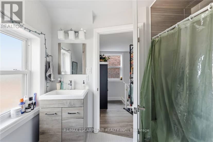 74 Cathcart Street — photo 31 of 40