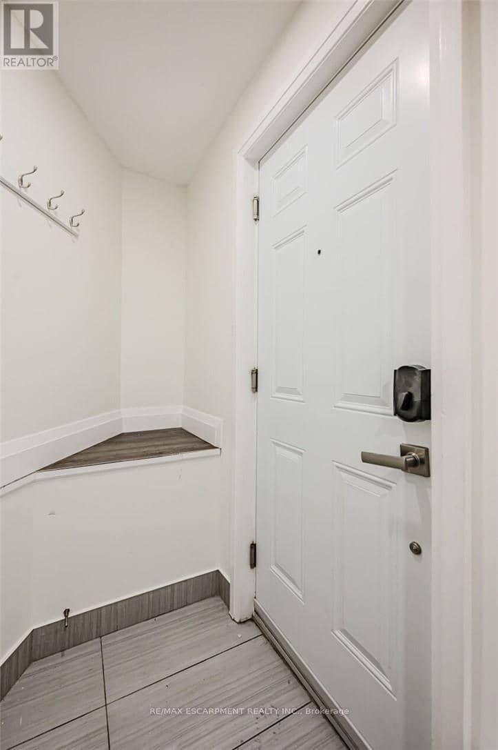 74 Cathcart Street — photo 37 of 40