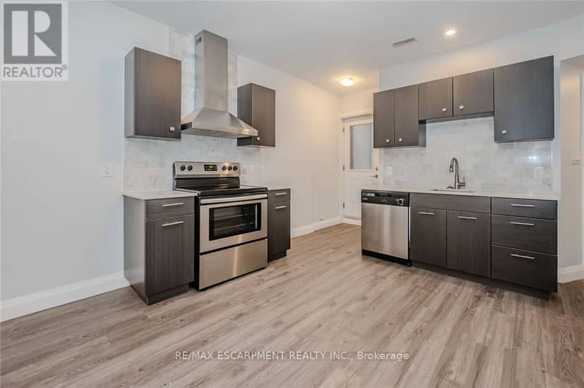 74 Cathcart Street — photo 6 of 40