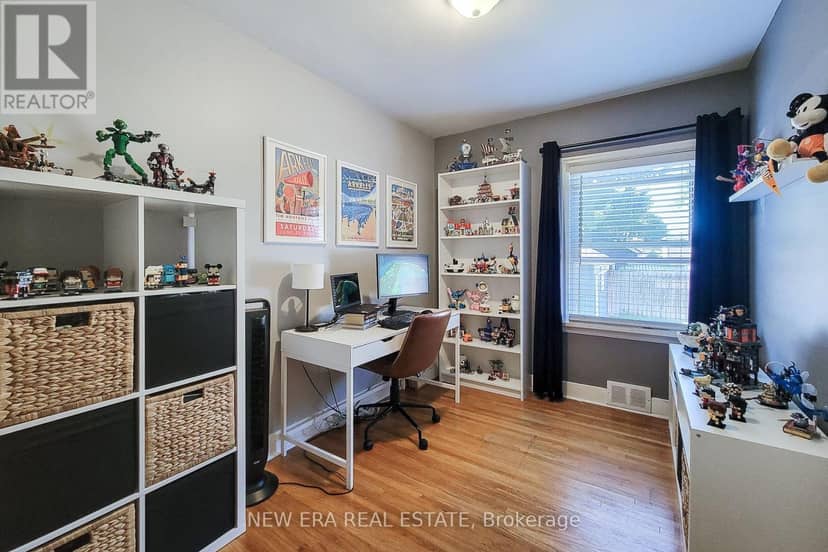 19 Thorndale Avenue — photo 29 of 40