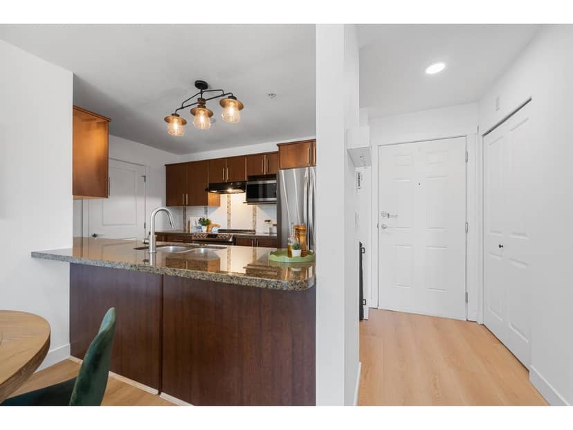 310 19388 65 AVENUE, Surrey, photo 4