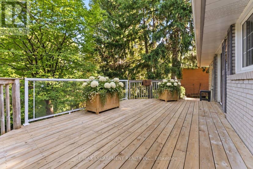 401 Cairncroft Road — photo 26 of 33