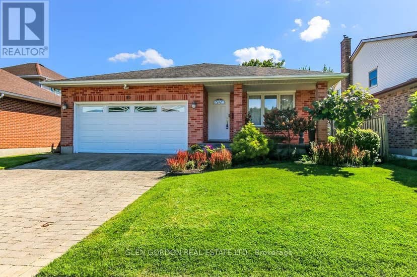 83 Martinet Avenue — photo 1 of 29