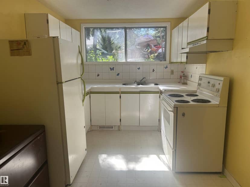 10450 69 AV NW — photo 20 of 23