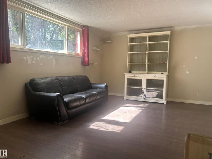 10450 69 AV NW — photo 19 of 23