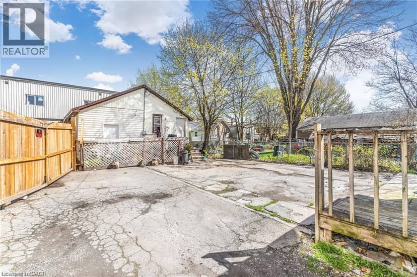 16 ALBERT Street, Welland, photo 2