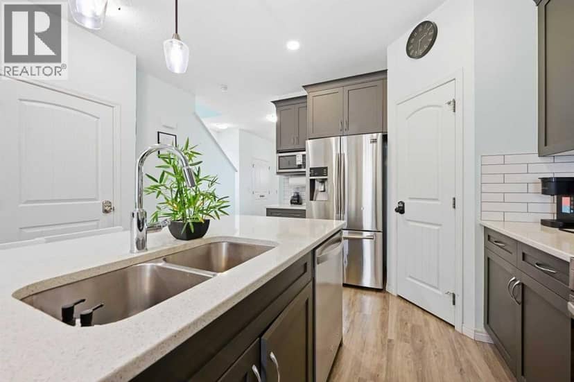 483 Redstone Boulevard NE — photo 15 of 40