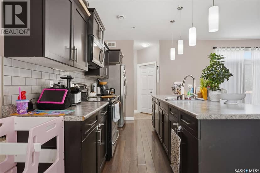1448 McIntosh STREET — photo 7 of 40