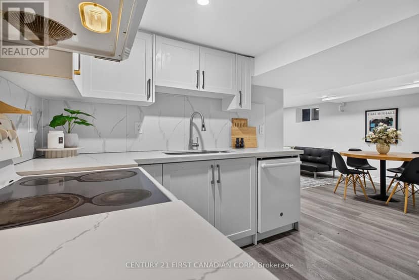 384 Wharncliffe Road S — photo 25 of 40