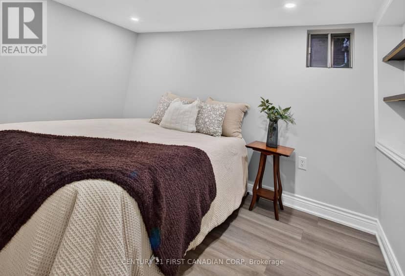 384 Wharncliffe Road S — photo 30 of 40