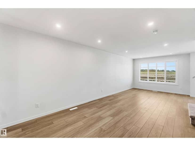 390 Eastwood Dr — photo 12 of 40