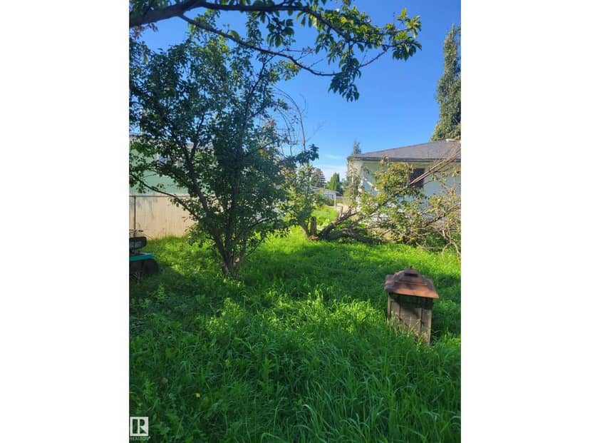 5111 59 ST — photo 11 of 40