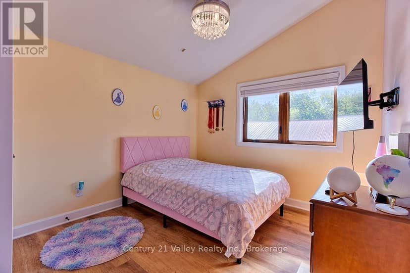 7969 60 Highway — photo 32 of 40