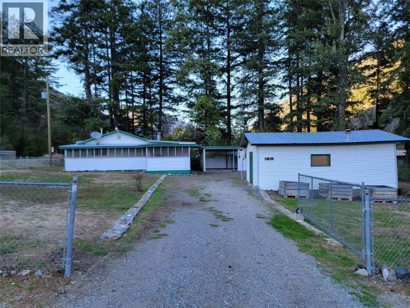 1483 Main Street, Olalla