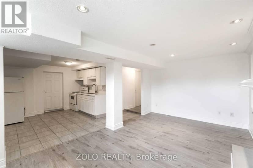 525 Lynett Crescent — photo 19 of 28
