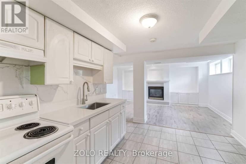 525 Lynett Crescent — photo 20 of 28