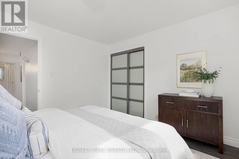 682 Milverton Boulevard — photo 21 of 40