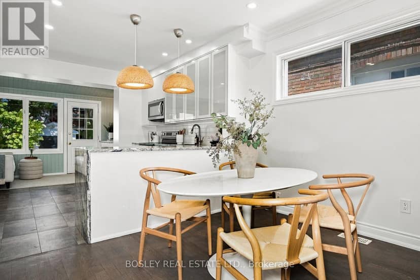 682 Milverton Boulevard — photo 9 of 40