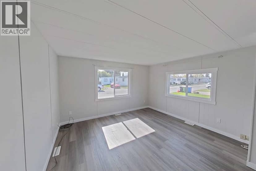 229, 5344 76 Street, Red Deer, photo 3