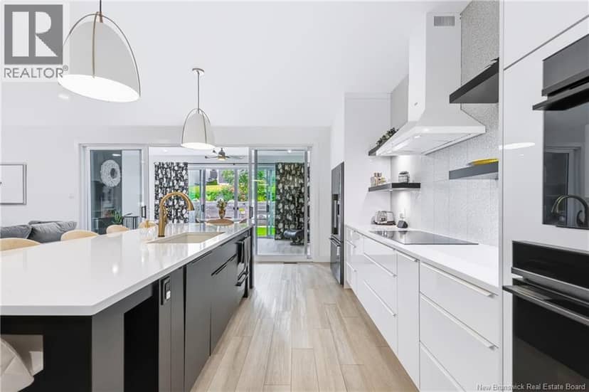 147 Reba Crescent — photo 9 of 40