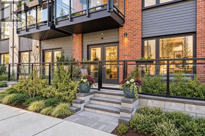 142 545 E 2ND STREET, North Vancouver