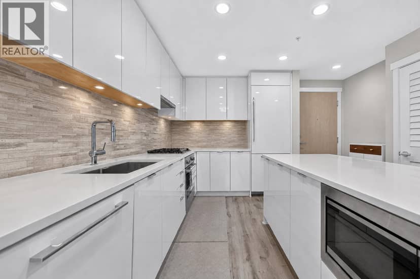 307 9233 ODLIN ROAD, Richmond