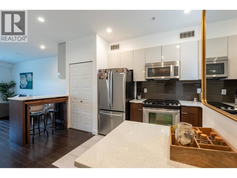 2118 Eton Street, Vancouver, photo 2