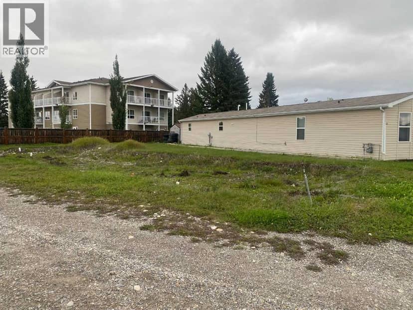 36 Noblefern Way, Sundre, photo 2