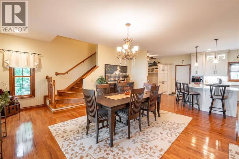 3079 St. Clair PARKWAY — photo 10 of 40