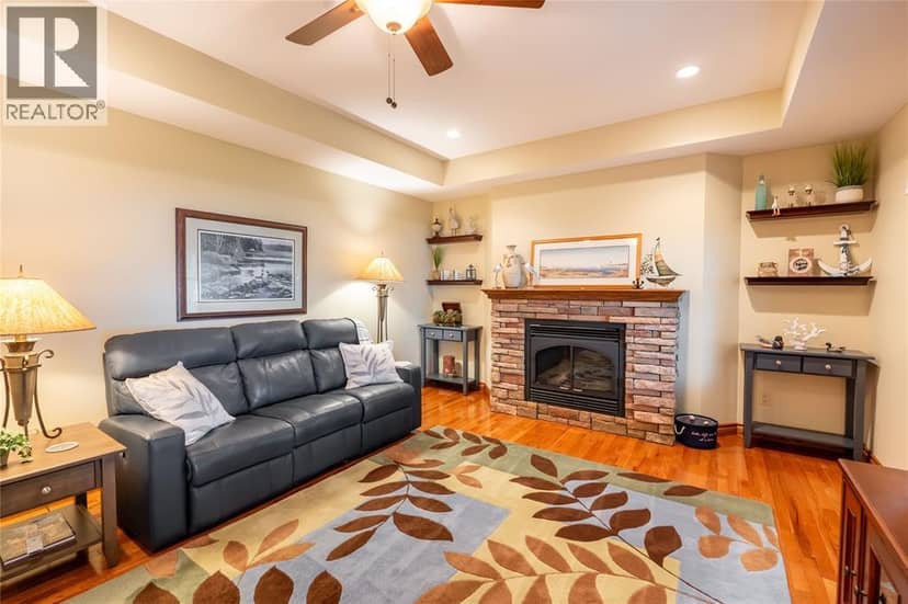 3079 St. Clair PARKWAY — photo 15 of 40
