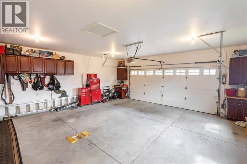 3079 St. Clair PARKWAY — photo 30 of 40
