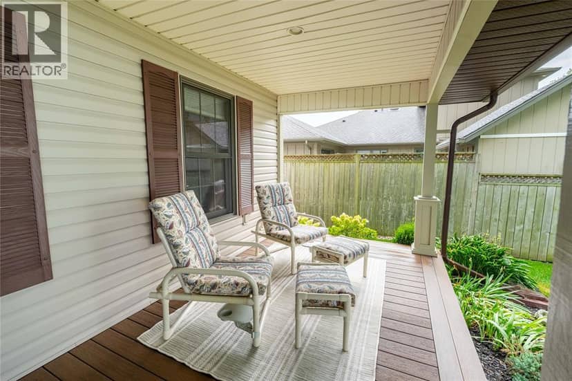 3079 St. Clair PARKWAY — photo 33 of 40