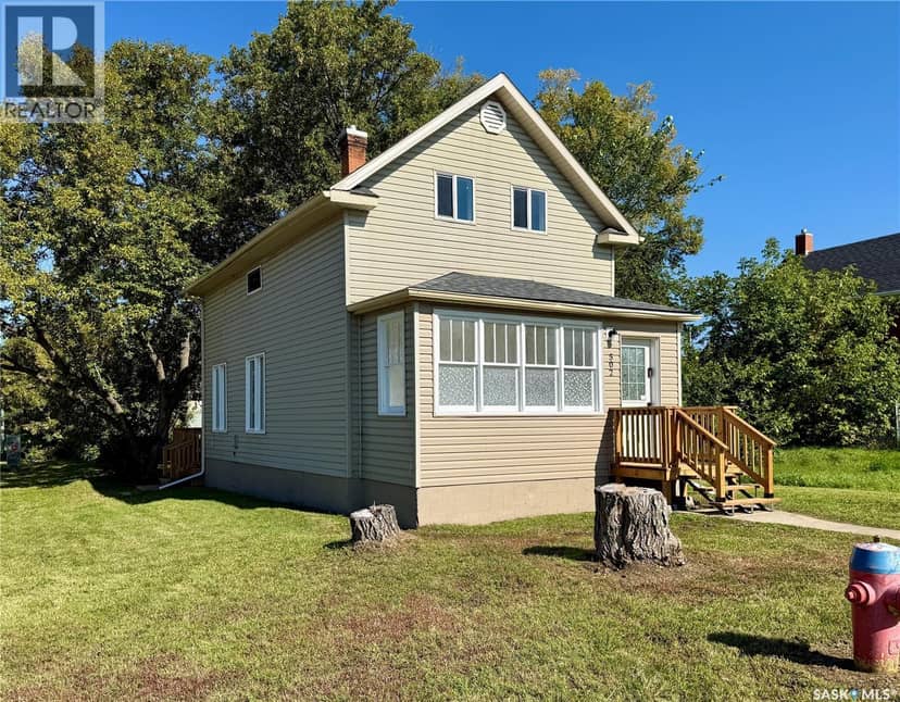 502 8th STREET E, Prince Albert, photo 2