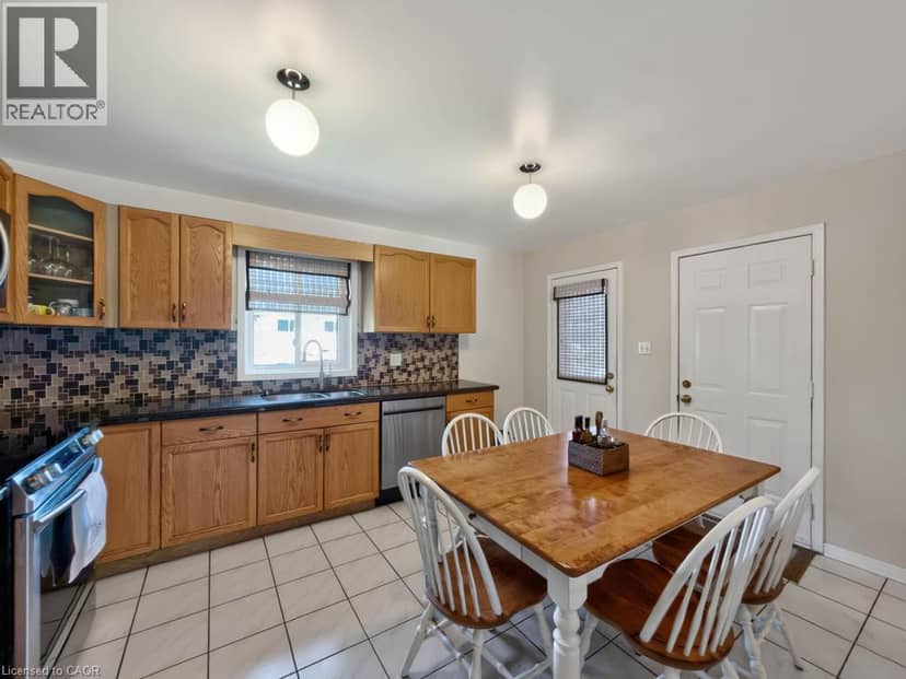 5131 HAWTHORN Drive — photo 12 of 40