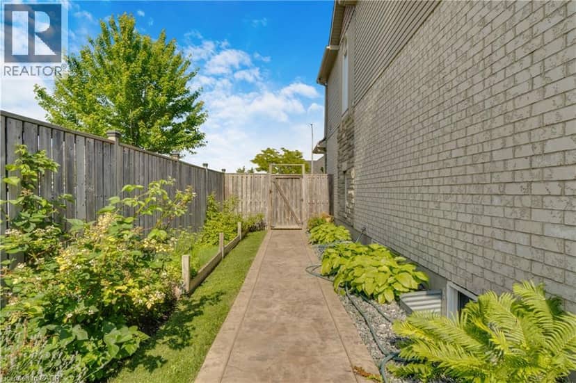83 FRANKFURT Street — photo 34 of 40